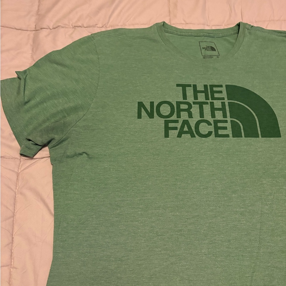 The North Face Men's XXL Heather Green Short Sleeve Tee